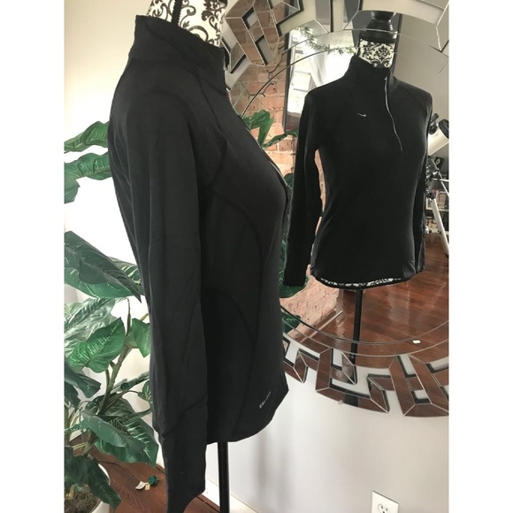 Nike women athletic jacket. - Picture 3 of 7